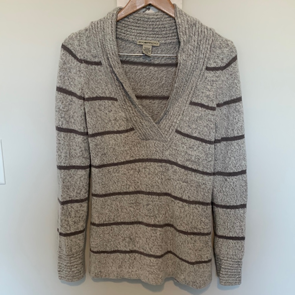 V neck striped exofficio small sweater